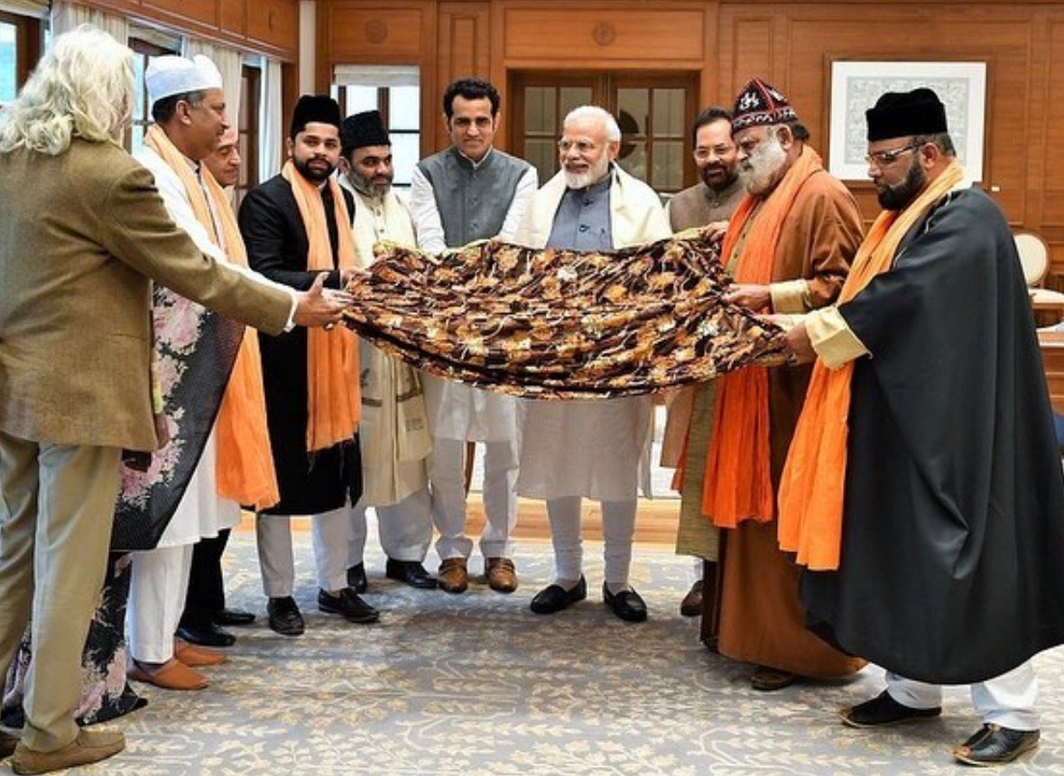 Sacred Traditions - Chadar & Deg